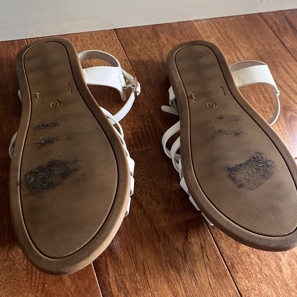 Sandals! EUC white - Picture 2 of 3